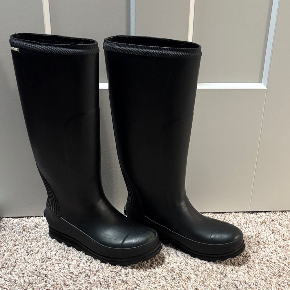 Sorel Women's Classic Black Winter Boots